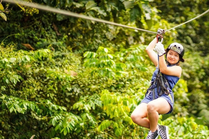 La Fortuna: tour familiar en tirolina con vistas al volcán