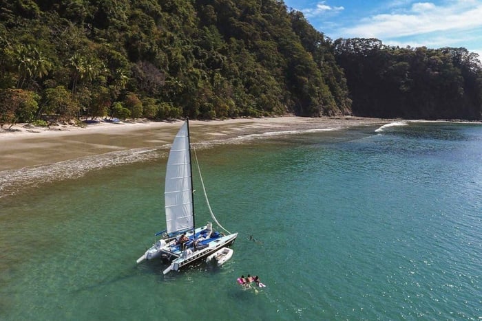 Private Catamaran tour in herradura