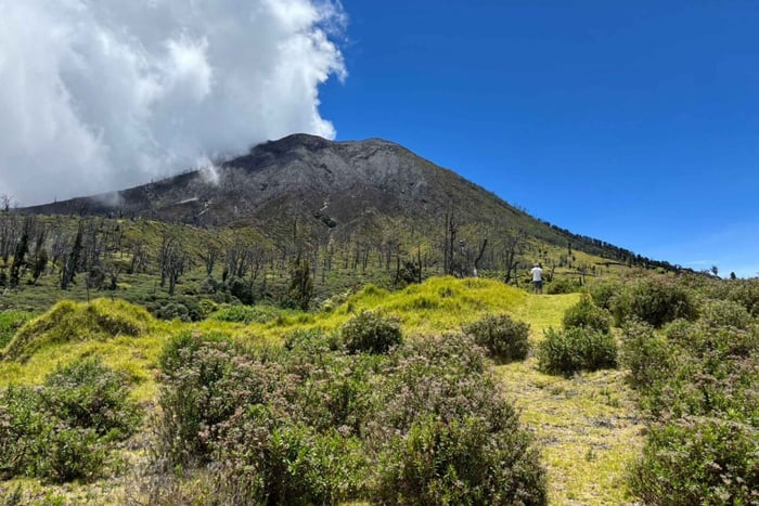 San José: Excursão de 3 Dias em Turrialba com Rafting e Caminhadas