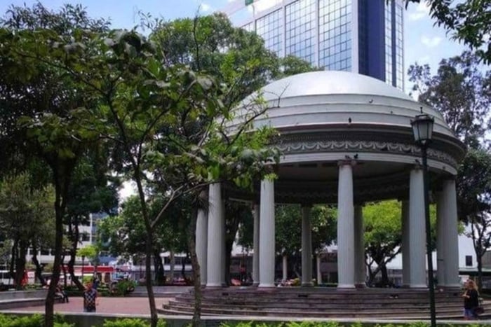 San Jose : Highlights Walking Tour With A Guide