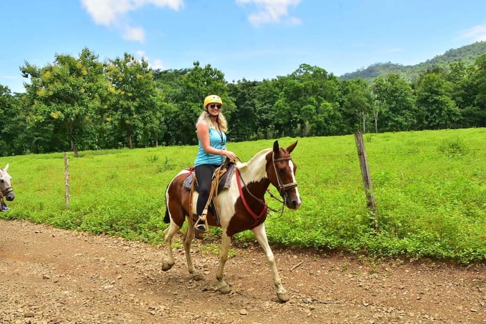 Vista Los Sueños: Zipline + Horseback + Natural Pool