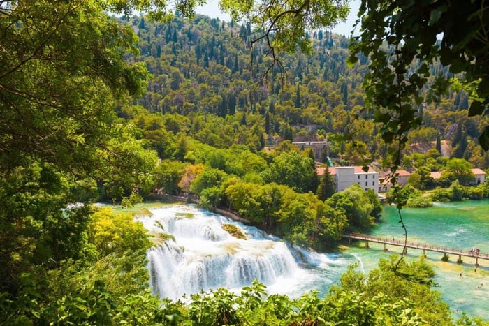Excursión de un día a las cascadas de Krka y Skradin