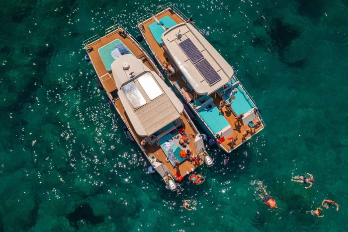 Dubrovnik: Blue Cave Catamaran Tour with Drinks and Snorkel