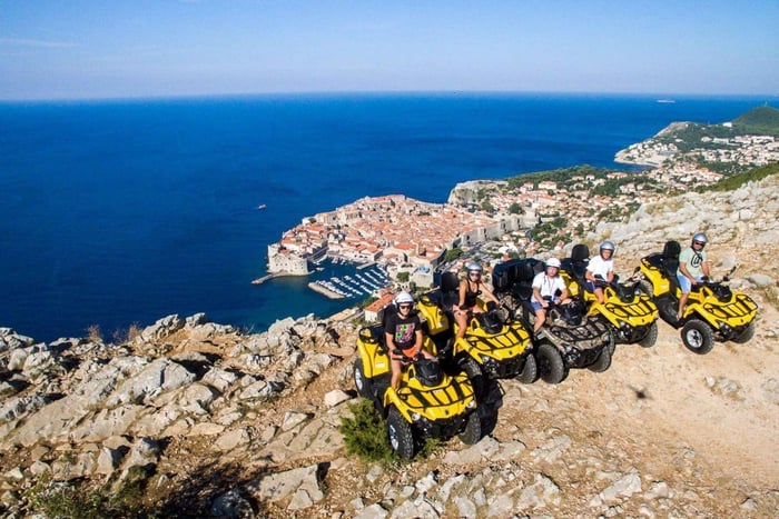 Dubrovnik: Opastettu mönkijäretki maaseudulla ja Dubrovnikin panoraama