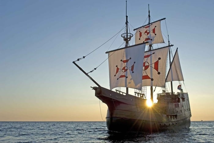 Dubrovnik: Panoramisk solnedgangskrydstogt – Karaka-skib (kun for voksne)