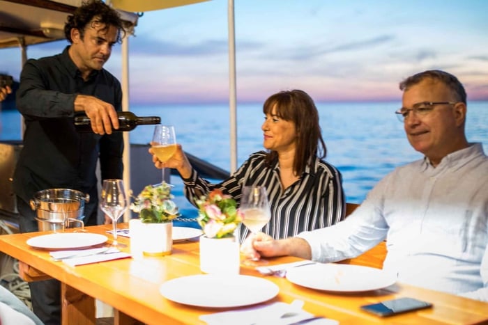 Dubrovnik : Dîner-croisière au coucher du soleil dans la vieille ville