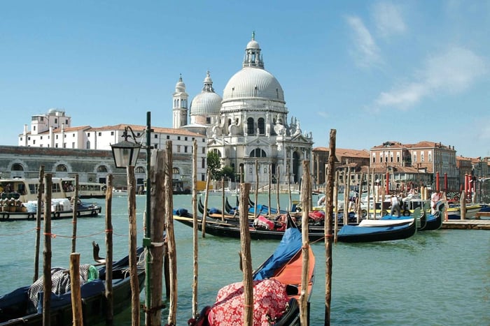 Från Pula: Båtresa till Venedig med dag eller enkel resa