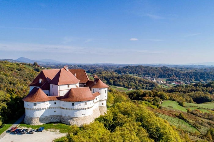 Vanuit Zagreb: erfgoed en kasteel in Zagorje
