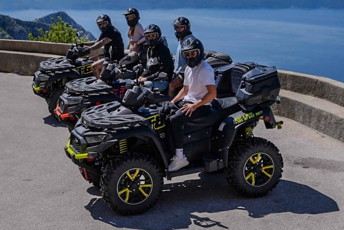 Makarska: Fyrhjulingsåktur till Biokovo Skywalk med dalmatisk tallrik