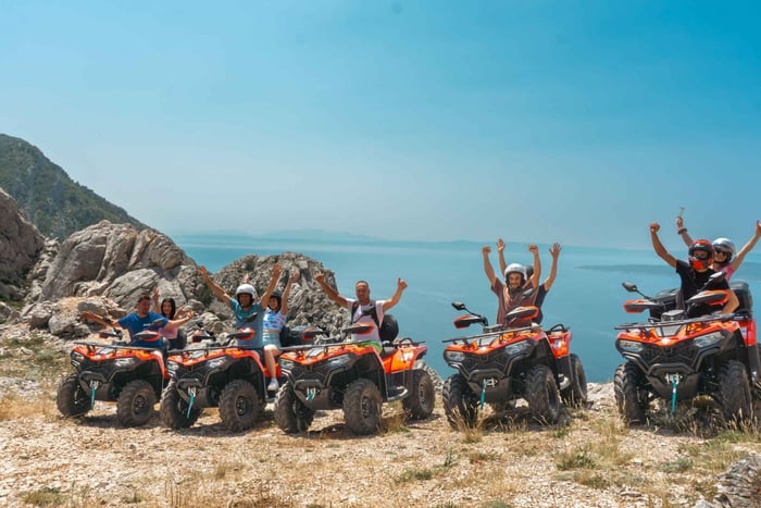 Podgrađe: ATV-tur på Cetina-floden med svømmetur ved vandfaldet og frokost