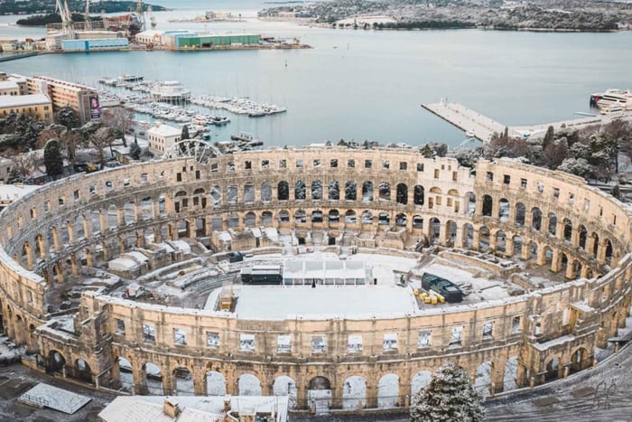 Pula: Private Walking Tour