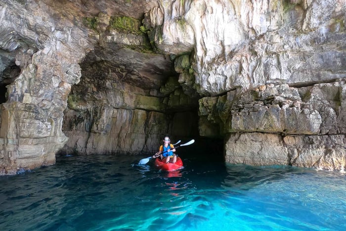 Pula: Sea Adventure – Boat, Kayak, Snorkeling & Cliff Jumps