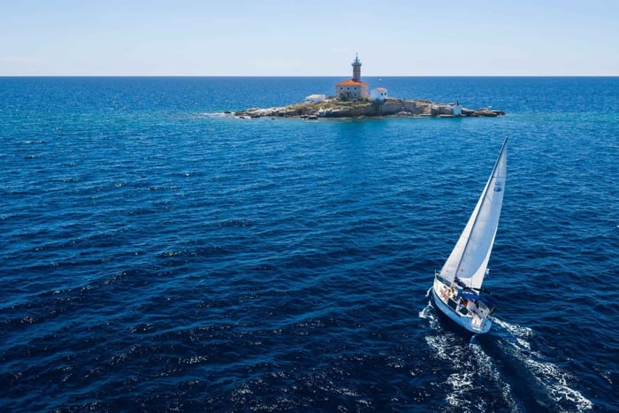Rovinj: Półdniowy rejs i pływanie