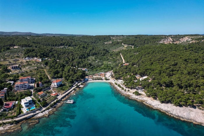 Split: Blue Lagoon en Brač, baño y almuerzo opcional
