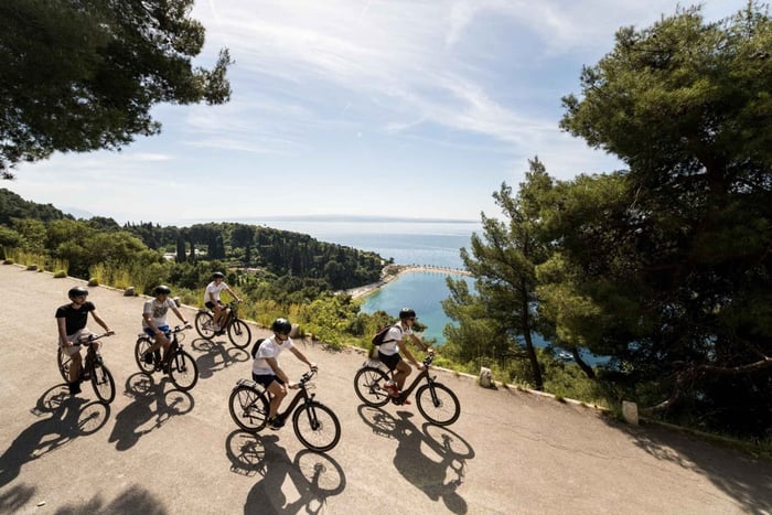 Split City Electric Bike Tour