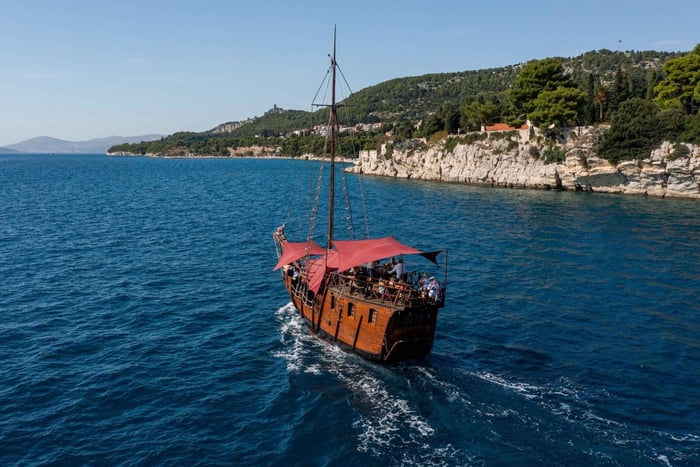 Split: Cruise on Columbo's Pirate Ship 'Santa Maria'