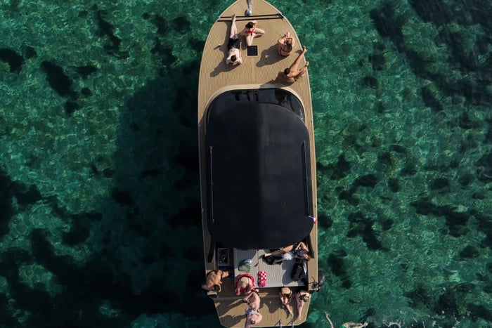Split: Ganztägige 4-Insel-Tour mit dem Luxusboot