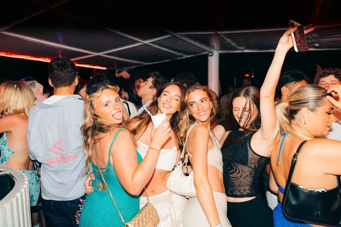Split: Night Boat Party with Free Shots, Dj and After Party