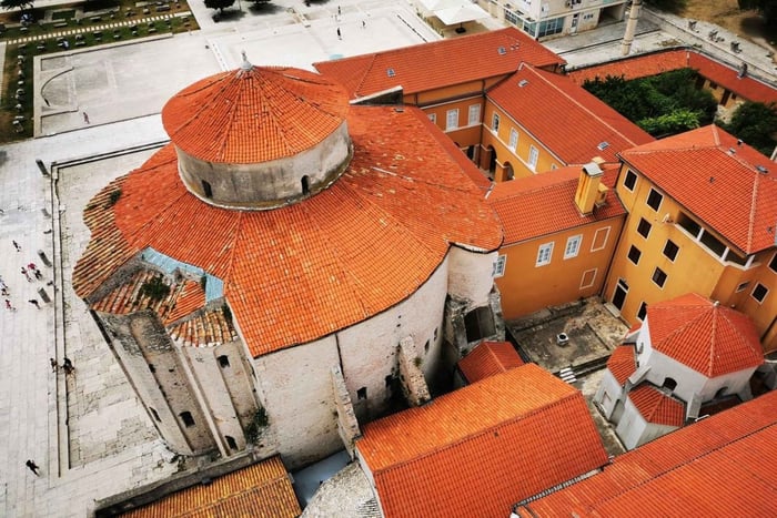 Zadar: Byvandring til byens højdepunkter på polsk