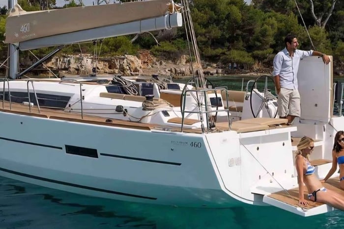 Zadar: Full-Day Sailing tour with Lunch & Swim Stops