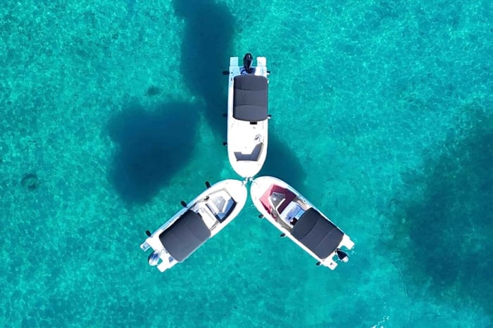 Zadar: Original Island-Hopping Speedboat Tour with Drinks