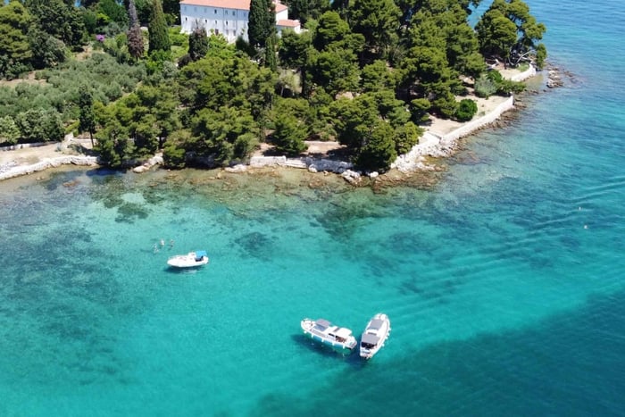 Zadar: Traditional Boat Cruise to Ugljan, Ošljak & Galevac