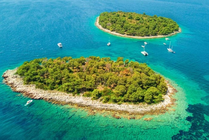 Spalato/Trogir: Tour in motoscafo della Laguna Blu e delle 3 isole