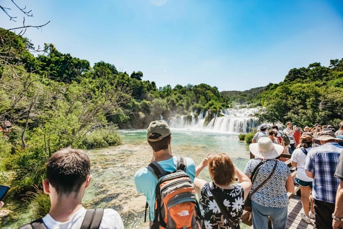Split : Excursion aux chutes d'eau de Krka avec croisière en bateau et baignade