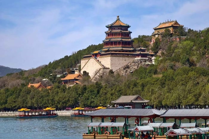 Beijing: Mutianyu Great Wall & Summer Palace Private Tour