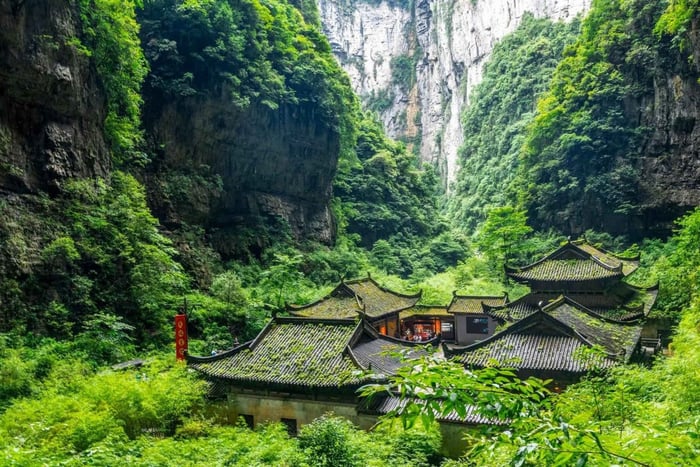 Chongqing: Tiansheng Three Natural Bridges Carpool Tour
