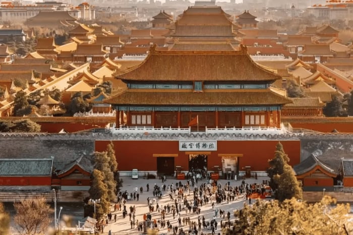 Forbidden City with Treasure Museum Half-Day Walking Tour