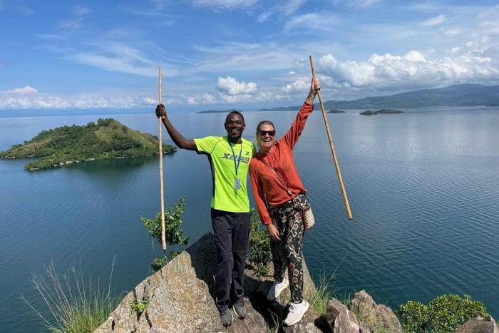 Kibuye: Islands Boat Cuise & Guided Congo Nile Trail Hike