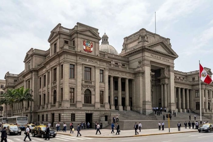 Lima: Walking Tour of the Historic Center, Markets, and Traditional Churros
