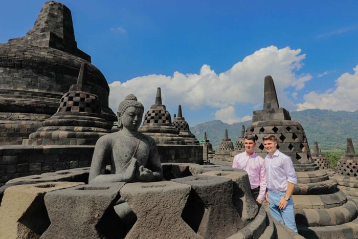 Yogyakarta/Bali: Borobudur & Prambanan with Ticket Climb Up
