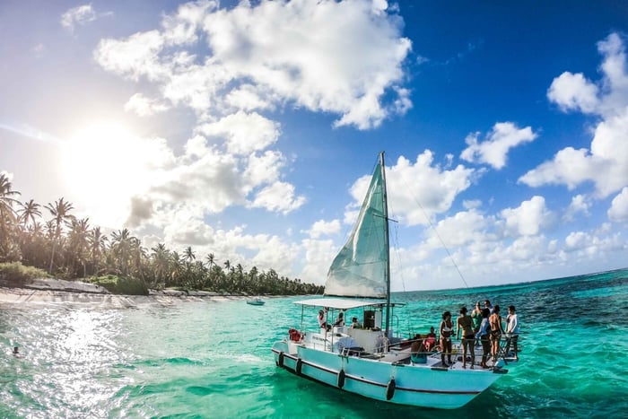 Punta Cana: passeio de catamarã em grupo com bebidas e lanches