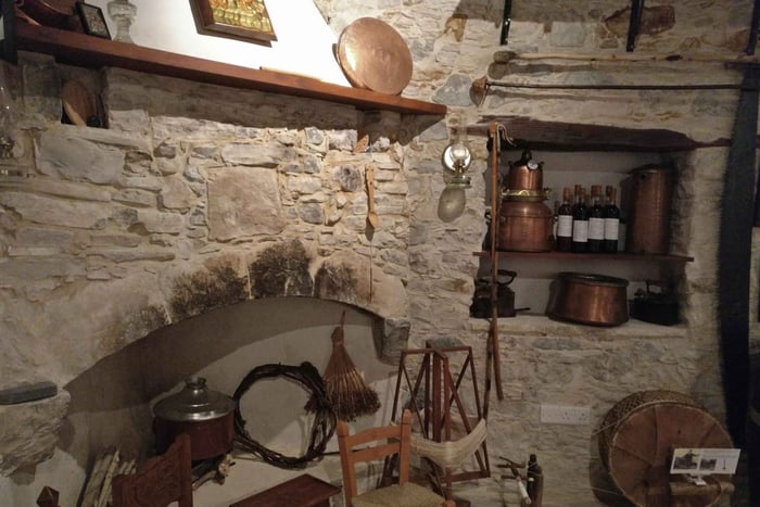 Commandaria zone wine villages: Winery tour with Lunch
