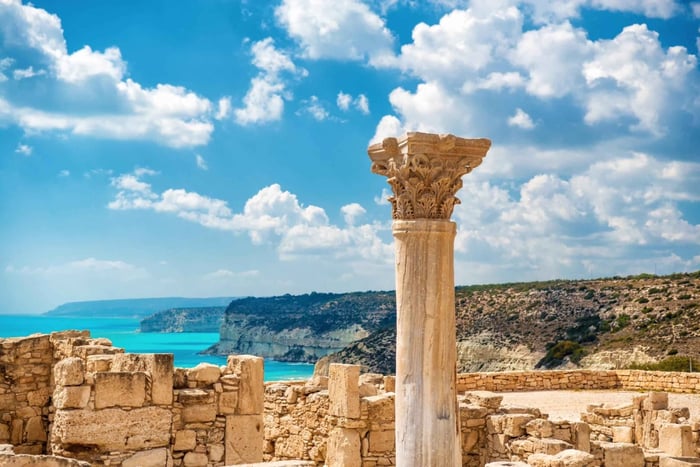From Ayia Napa/Protaras/Larnaca: Paphos & Kourion in Italian