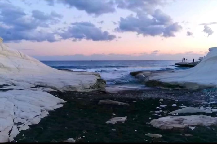 From Larnaka: Golden Donkeys, Unesco &. White Rocks Tour