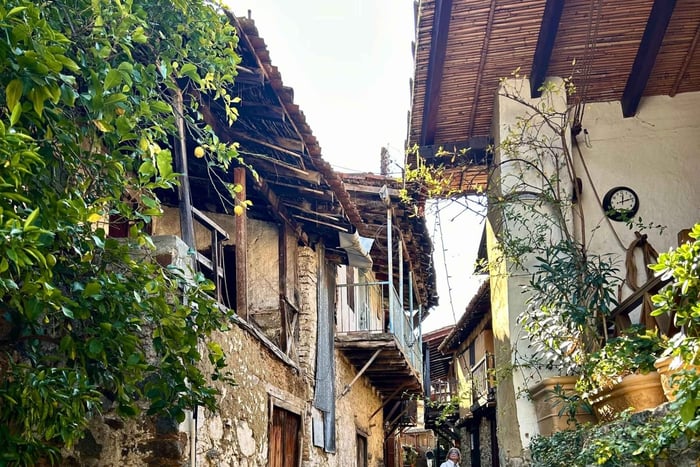 Kakopetria Village - individual tour with Waterfall Visit
