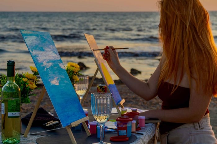Paphos: Sunset Beach Painting Experience with Wine