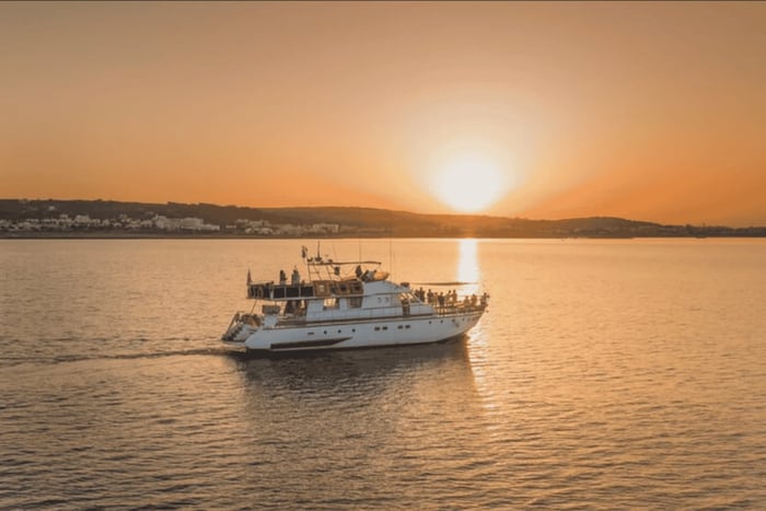 Protaras: Waterworld Turtle Cove Cruise with Swim Stops