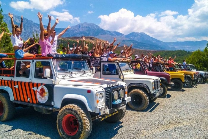 Alanya: aventura en jeep con el río Dim y diversión acuática