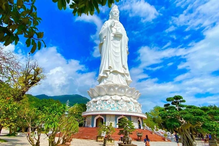 Da Nang: Lady Buddha, Marble Mountains i Am Phu Cave Sunset