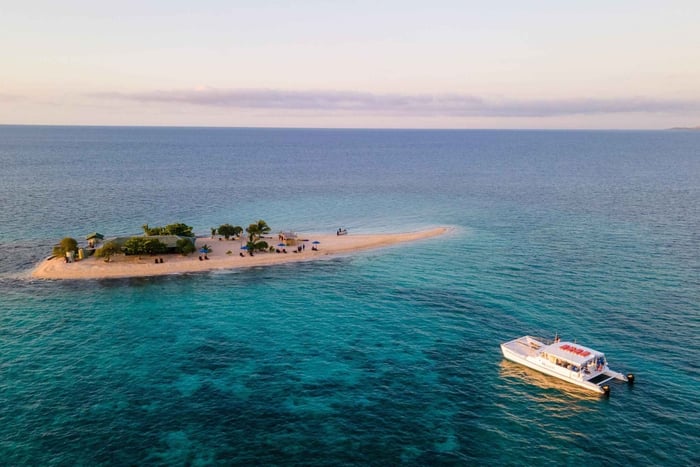 Denarau: Oolala Cruises dagskryssning