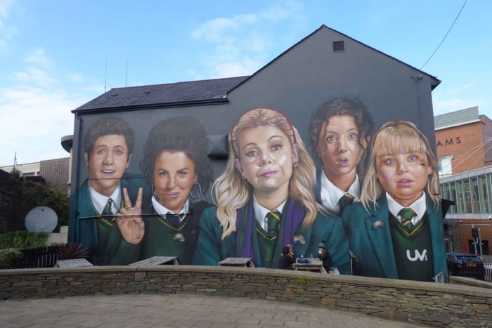 Derry: Omvisning på innspillingsstedene for TV-serien Derry Girls
