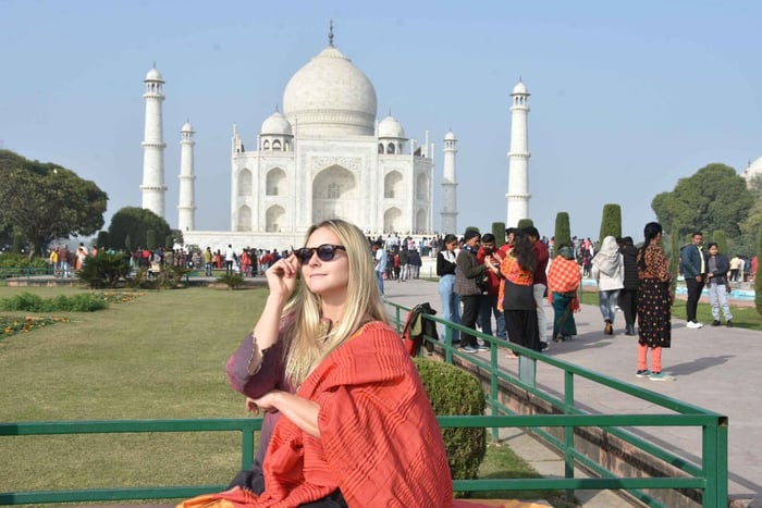 Vanuit privédagtrip naar Taj Mahal en Agra Fort met AC Car