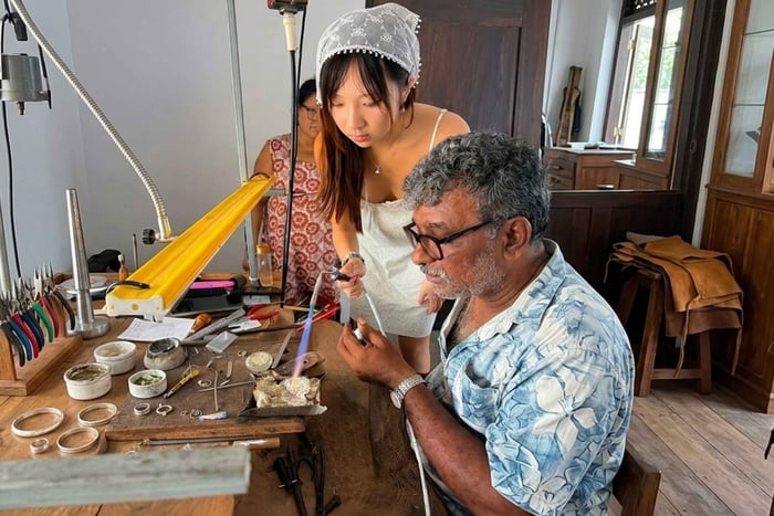 Galle: taller de joyería tradicional con aperitivos