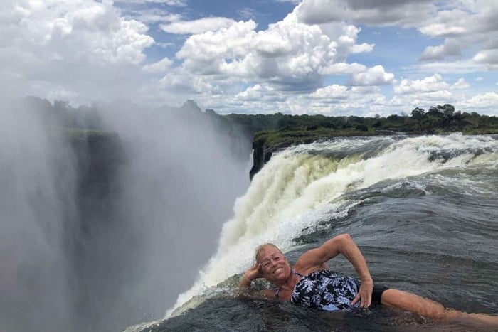 Livingstone: aventura na Piscina do Diabo ou na Piscina do Anjo
