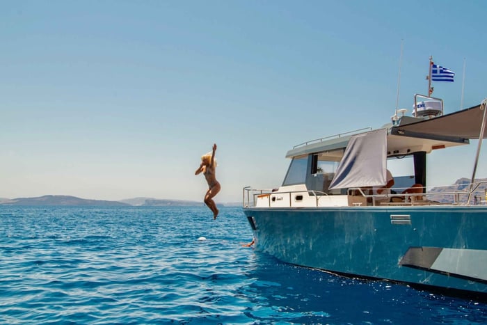 Santorini: Private Diamond 36 Motor Yacht Caldera Cruise