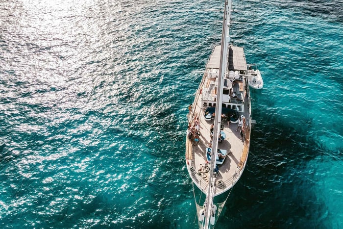 Sliema: Three Bay Cruise with Lunch & Optional Transfers